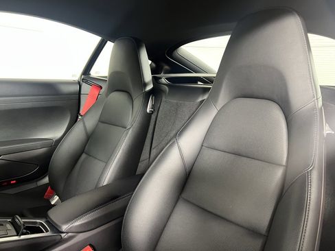 Certified 2022 Porsche 718 Cayman S image 5