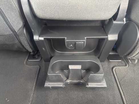 Used 2025 Ford F250 XLT image 32