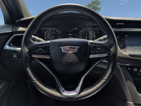 Used 2023 Cadillac XT6 Luxury w/ LPO, Floor Liner Package image 13