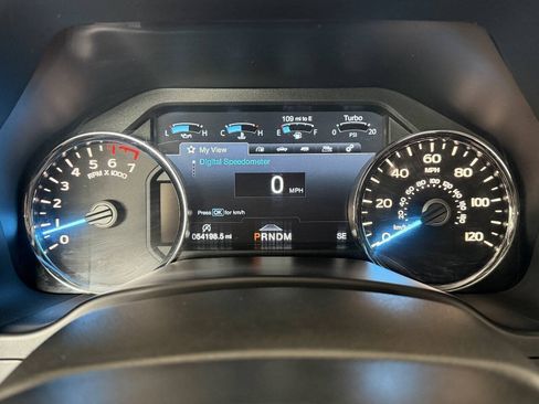 Used 2019 Ford F150 Platinum w/ Equipment Group 701A Luxury AWD/4WD image 30