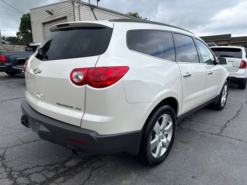 Used 2011 Chevrolet Traverse LTZ AWD/4WD image 6