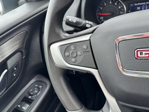 Used 2023 GMC Terrain SLE w/ Driver Convenience Package FWD image 31
