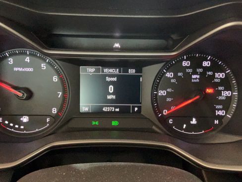 Used 2023 Chevrolet TrailBlazer LS FWD image 10