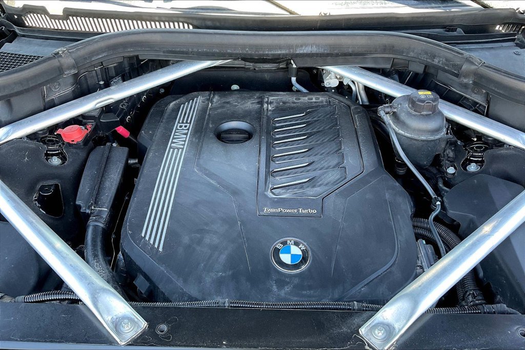 Used 2020 BMW X7 xDrive40i w/ Premium Package AWD/4WD image 30