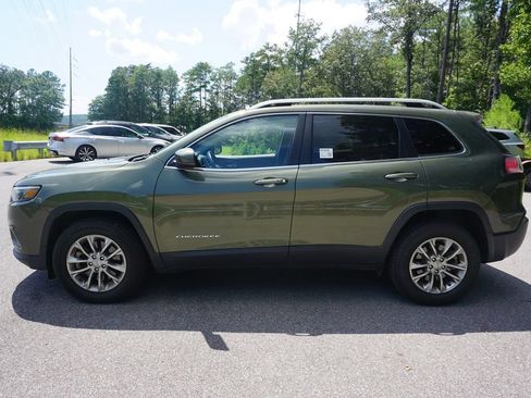 Used 2021 Jeep Cherokee Latitude Lux w/ Comfort/Convenience Group AWD/4WD image 19