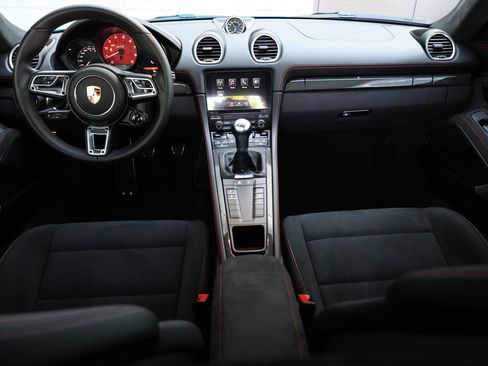 Used 2024 Porsche 718 Cayman GTS RWD image 4