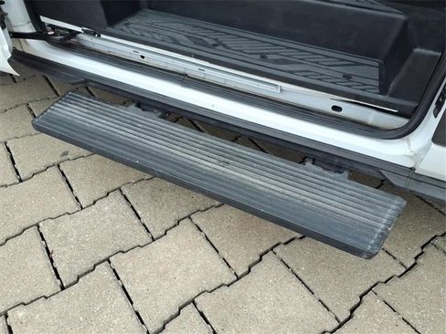 Used 2023 Ford Transit 350 XLT image 26