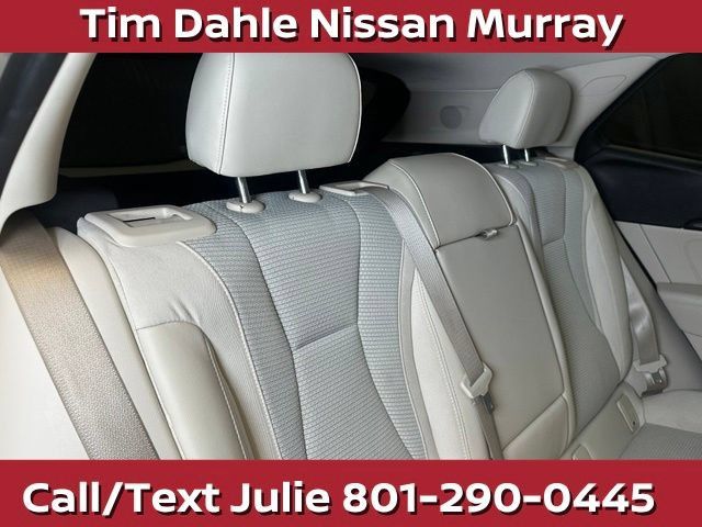 Used 2021 Buick Envision Preferred AWD/4WD image 19