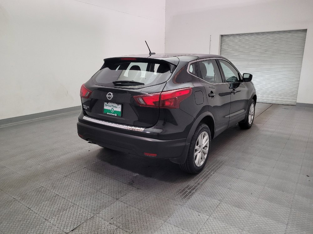 Used 2018 Nissan Rogue Sport S w/ S Appearance Package FWD image 9