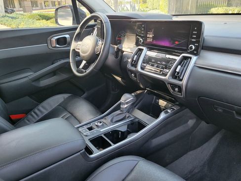 Certified 2023 Kia Sorento X-Line EX AWD/4WD image 8