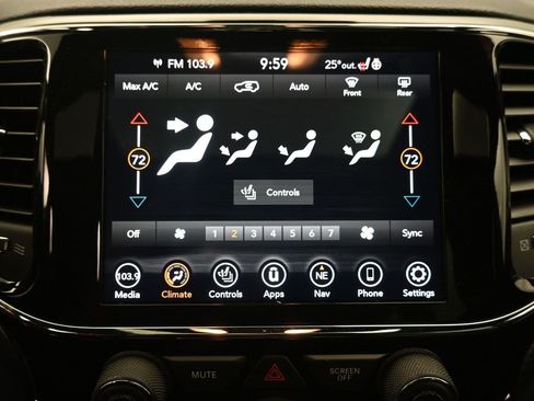 Used 2022 Jeep Grand Cherokee Laredo X image 14