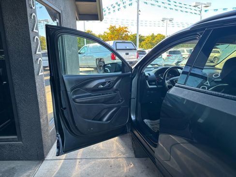 Used 2020 GMC Terrain SLT w/ Preferred Package image 8