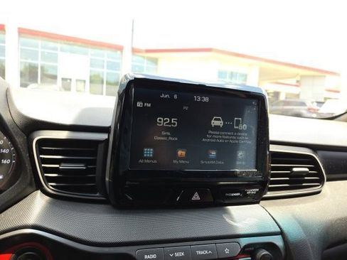 Used 2020 Hyundai Veloster Turbo FWD image 9