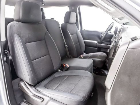 Used 2019 Chevrolet Silverado 1500 Custom w/ Infotainment Package RWD image 34