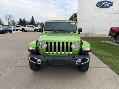Used 2020 Jeep Wrangler Unlimited Sahara w/ Uconnect 4C Nav & Sound Group image 2
