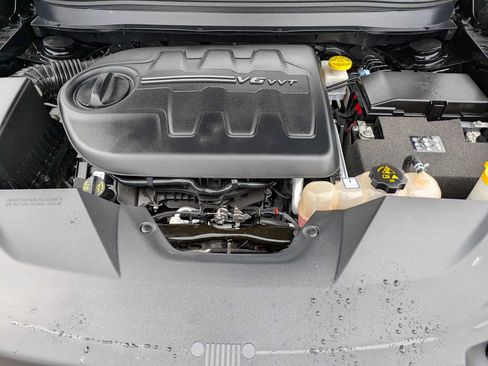 Used 2022 Jeep Cherokee Trailhawk AWD/4WD image 13