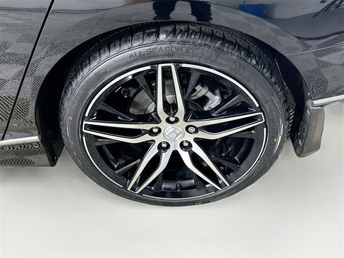 Certified 2022 Honda Accord Touring image 24