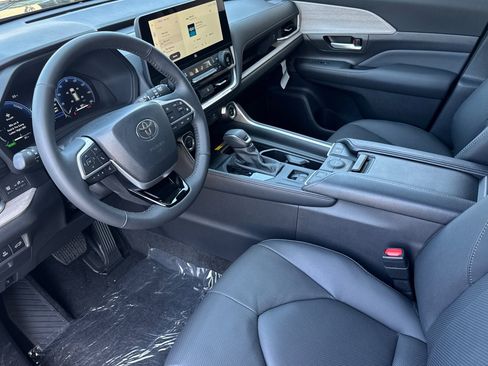 New 2026 Toyota Grand Highlander AWD Hybrid image 11