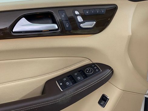 Used 2016 Mercedes-Benz GLE 300d 4MATIC image 23