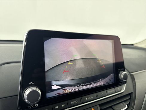 Certified 2024 Nissan Altima 2.5 SV image 8