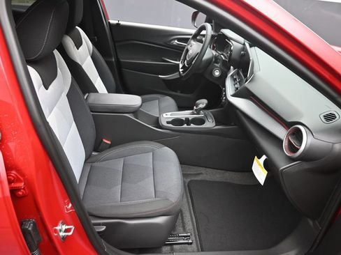 New 2026 Chevrolet Trax RS w/ Driver Confidence Package FWD image 17