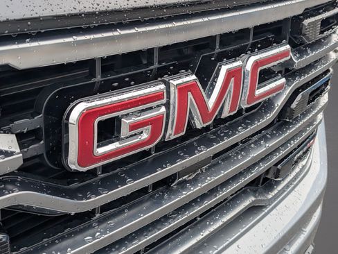 Used 2026 GMC Sierra 1500 AT4 w/ AT4 Premium Package AWD/4WD image 5