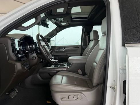 Used 2024 Chevrolet Silverado 1500 LTZ w/ LTZ Premium Package AWD/4WD image 15