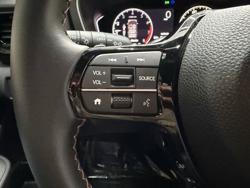Used 2025 Honda Pilot Sport image 24