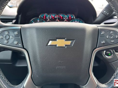 Used 2019 Chevrolet Suburban LT image 30