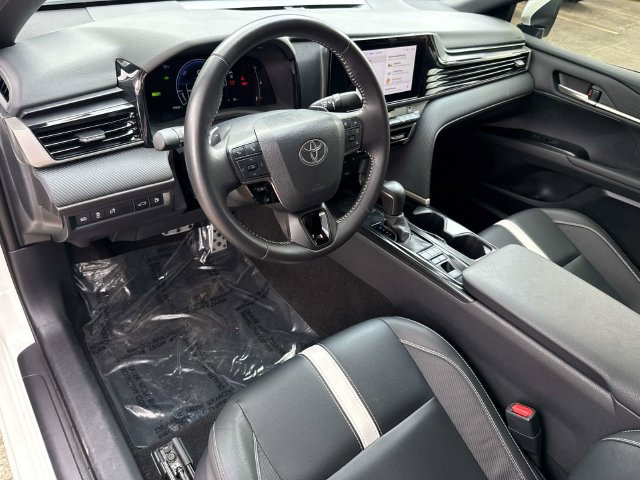 Used 2025 Toyota Camry SE FWD image 22