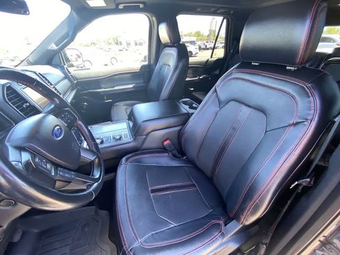 Used 2019 Ford Expedition Limited w/ Equipment Group 303A AWD/4WD image 11