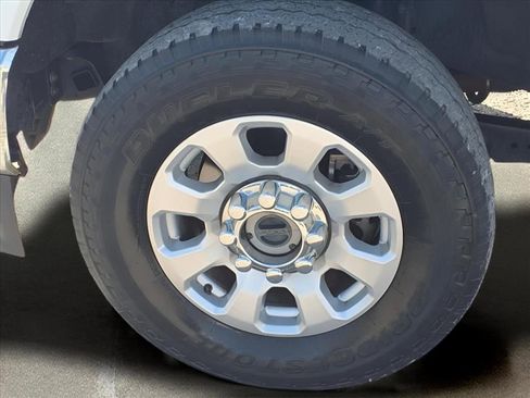 Used 2024 Ford F250 XLT w/ FX4 Off-Road Package image 20