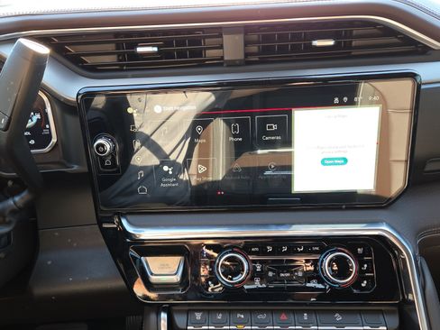 New 2026 GMC Sierra 3500 Denali w/ Denali Reserve Package image 12