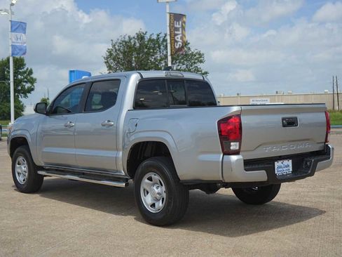 Used 2022 Toyota Tacoma SR w/ SR Convenience Package RWD image 4