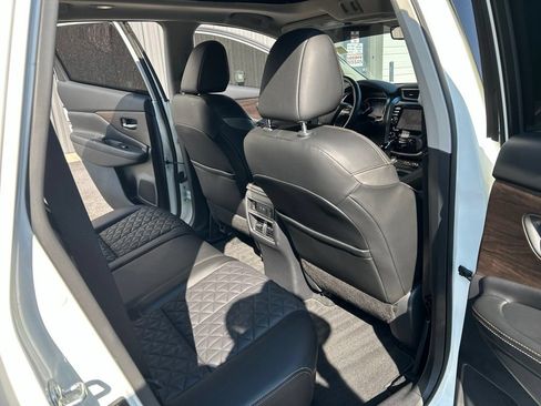 Used 2024 Nissan Murano Platinum w/ Cargo Package AWD/4WD image 30
