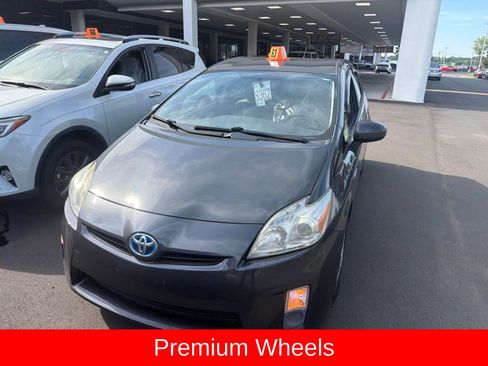 Used 2010 Toyota Prius Three FWD image 1