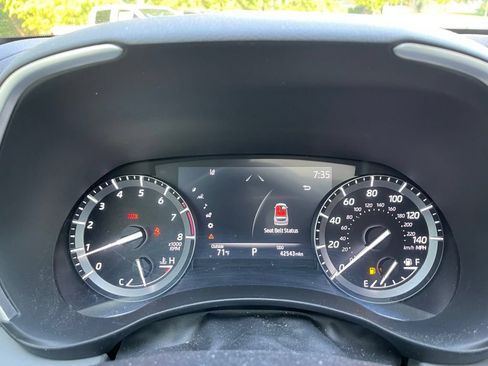 Used 2021 Toyota Highlander XLE AWD/4WD image 7