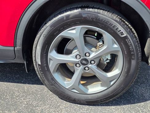 Used 2025 Ford Escape ST-Line w/ Equipment Group 301A FWD image 8
