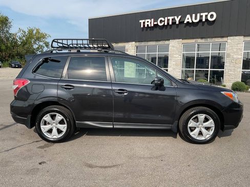 Used 2014 Subaru Forester 2.5i Touring AWD/4WD image 9