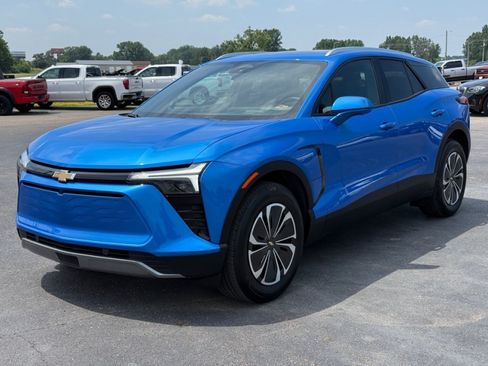 Used 2024 Chevrolet Blazer EV LT AWD/4WD image 4