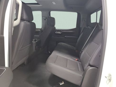 Used 2026 Chevrolet Silverado 1500 LT Trail Boss w/ Convenience Package II AWD/4WD image 19