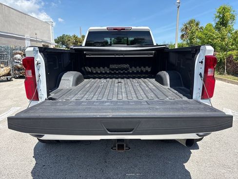 Used 2024 Chevrolet Silverado 3500 High Country w/ High Country Premium Package AWD/4WD image 31