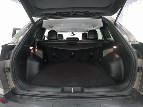 Used 2020 Jeep Cherokee Limited image 10