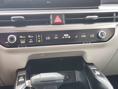 New 2026 Kia Sorento S w/ S Panoramic Sunroof Package image 18