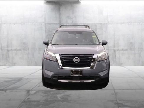 Certified 2025 Nissan Pathfinder Platinum AWD/4WD image 4