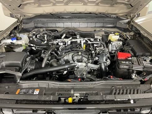 New 2025 Ford Bronco Outer Banks image 9