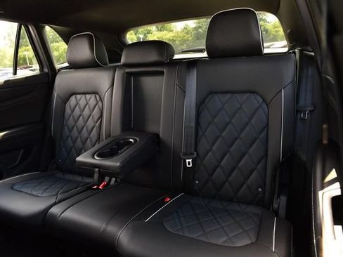 New 2026 Volkswagen Atlas Cross Sport SEL Premium R-Line AWD/4WD image 22