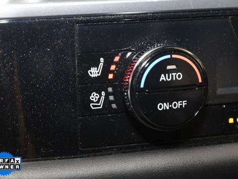 Used 2024 Nissan Pathfinder Platinum w/ Cargo Package image 8