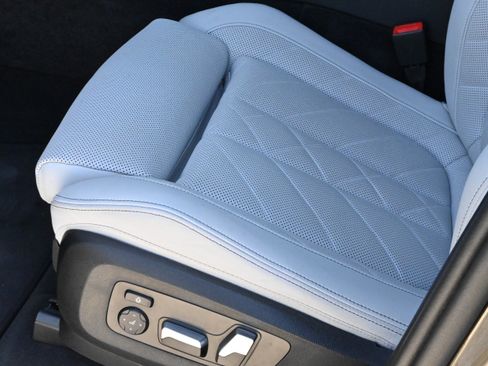Certified 2025 BMW X5 sDrive40i w/ Premium Package RWD image 27