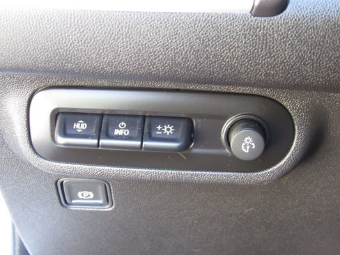Used 2023 GMC Terrain SLT w/ Tech Package AWD/4WD image 34
